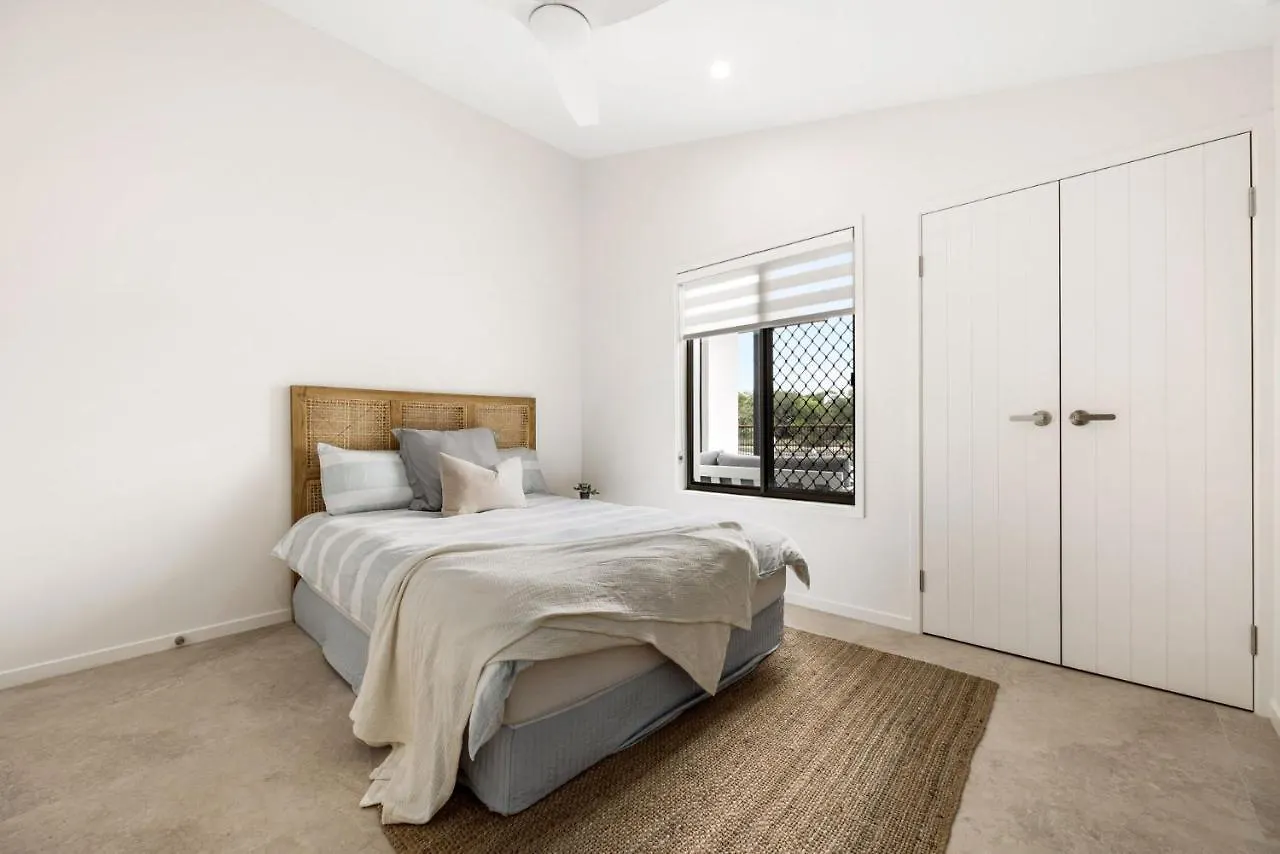 Holiday home 7 Bedroom Home On Mooloolaba Canal Australia